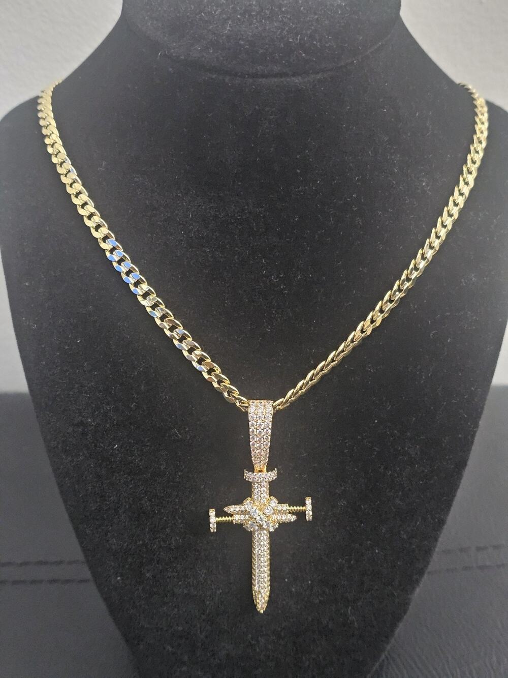 22in. 14k Gold-Plated brass-5.4mm Cuban Chain w/stylish Pavé CZs Nail Cross